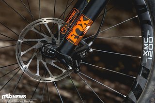 Verbaut sind optimal zupackende SRAM Guide Ultimate-Bremsen, die durchweg einen sehr guten Eindruck auf den Trails machten