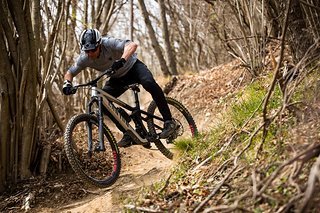 Bei der Entwicklung hatte kein Geringerer als Enduro-Großmeister Fabien Barel seine Finger ordentlich mit im Spiel.