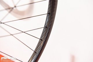 Wer auf saubere Carbonoptik steht wird an den Handmade in Germany Produkten seine Freude haben.
