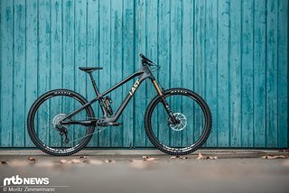 Das Last Tarvo ist ein fantastisches Enduro-Bike, das auf zahlreichen Trails von sanft und flach bis schnell und ruppig hervorragend funktioniert Das Last Tarvo ist ein fantastisches Enduro-Bike, das auf zahlreichen Trails von sanft und flach bis schnell und ruppig hervorragend funktioniert