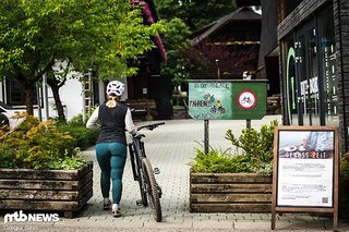 Wo Mountainbiker so willkommen sind, halten wir uns natürlich an die Regeln. Wo Mountainbiker so willkommen sind, halten wir uns natürlich an die Regeln.
