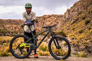 Das neue Trek Full Stache ist ein 130 mm Trailbike mit 29"-Plusreifen und Abenteuer-Charakter. Es ist ab sofort bei allen Trek-Händlern verfügbar und kostet 3499 €. Das neue Trek Full Stache ist ein 130 mm Trailbike mit 29"-Plusreifen und Abenteuer-Charakter. Es ist ab sofort bei allen Trek-Händlern verfügbar und kostet 3499 €.