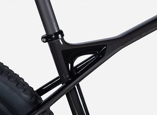 Das 3D-Tubular-System besteht aus extralangen Sitzstreben, die nicht am Sitzrohr befestigt sind und so mehr flexen sollen Das 3D-Tubular-System besteht aus extralangen Sitzstreben, die nicht am Sitzrohr befestigt sind und so mehr flexen sollen