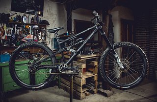 Die Reverse Components Base Singlespeed Nabe: Eine wartungsarme „Sorglos“-Singlespeed-Nabe für Park/Dirt Jump/Slopestyle- oder Fixie-Bikes Die Reverse Components Base Singlespeed Nabe: Eine wartungsarme „Sorglos“-Singlespeed-Nabe für Park/Dirt Jump/Slopestyle- oder Fixie-Bikes