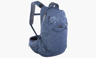 Evoc spendiert einen Evoc Trail Pro-Rucksack mit 16 l Fassungsvermögen. Evoc spendiert einen Evoc Trail Pro-Rucksack mit 16 l Fassungsvermögen.