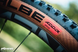 Speed für die Rennstrecke: Die Schwalbe Super Race-Reifen sind ausschließlich mit Addix Speed-Gummimischung erhältlich.