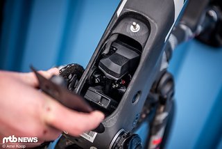 Ganz schön eng geht's im Rahmeninneren des Scott Spark RC zu