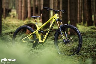 Das Pivot Firebrid ist vielfältig einstellbar und verfügt über 170 mm Federweg an der Front sowie 165 mm am Heck.