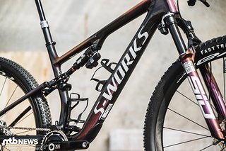 Herzstück der Komponentenauswahl am S-Works Epic 8 ist ganz klar das Flight Attendant-Fahrwerk mit RockShox SID SL-Federgabel und RockShox SIDLuxe Ultimate Dämpfer. Herzstück der Komponentenauswahl am S-Works Epic 8 ist ganz klar das Flight Attendant-Fahrwerk mit RockShox SID SL-Federgabel und RockShox SIDLuxe Ultimate Dämpfer.