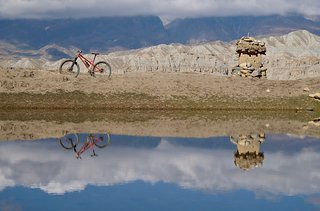 Beim ersten Urlaub in Nepal konnte sich das Portus Cycles Krowd Karl sofort vor grandioser Kulisse beweisen – mit Erfolg!