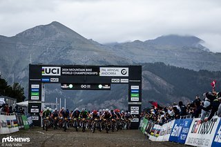 Aufgrund des veränderten Zeitplans ging es für die U23-Herren bereits früh am Morgen um 8:30 Uhr auf die Rennstrecke.