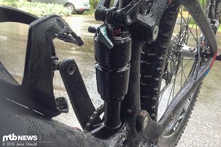 Mit der großen Luftkammer zieht DT mit RockShox, FOX und CaneCreek gleich