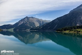 Blick über den Reschensee Blick über den Reschensee
