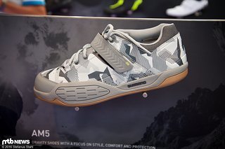 Shimano AM5