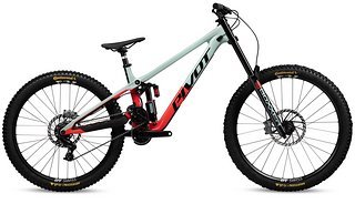 Das Pivot Phoenix Ride kostet 7.799 €. Das Pivot Phoenix Ride kostet 7.799 €.