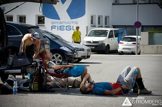 Bei der heutigen Hitze sucht sich jeder ein schattiges Plätzchen.