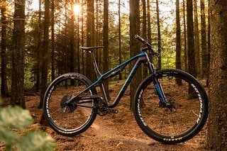 Wie der Antrieb am Mountainbike aussehen könnte, zeigt man an einem Canyon Neuron