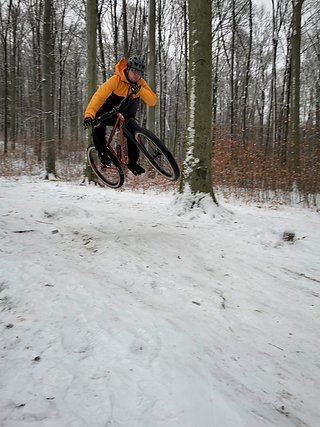 Laut Raphi1986 ist das Pipedream Moxie das perfekte Rad für seine gemäßigten Hometrails Laut Raphi1986 ist das Pipedream Moxie das perfekte Rad für seine gemäßigten Hometrails