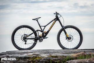 Laut Specialized war das neue Demo 29 das aufwändigste Entwicklungs-Projekt, das die Firma im Mountainbike-Sektor je unternommen hat Laut Specialized war das neue Demo 29 das aufwändigste Entwicklungs-Projekt, das die Firma im Mountainbike-Sektor je unternommen hat