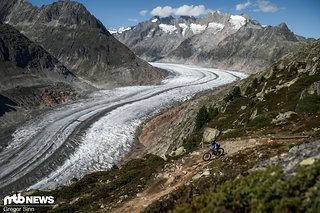 Wer hat eigentlich so einen fetten Burnout auf dem Gletscher gemacht?