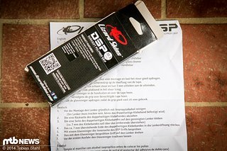 Die Montage der Lizard Skins DSP Griffe ist ein wenig anders als normal. Eine umfangreiche Anleitung sowie ein Video des Herstellers helfen bei der Installation.