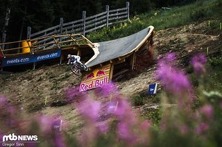 Lachie Stevens-Mcnab ist mit vielen Vorschusslorbeeren ins große Trek Factory Team gewechselt, doch bislang wollte es noch nicht so richtig laufen