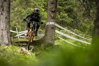 Im Trainingstag für das erste Rennen am Dienstag finden wir perfekte Bedingungen vor. Wir können uns mehr und mehr mit unseren neuen Bikes bekannt machen und merken schnell, dass das Bike dafür gemacht ist, schnell zu fahren