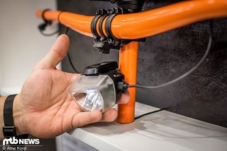 Auch Lampen stellt Fidlock mittlerweile her. Auch Lampen stellt Fidlock mittlerweile her.