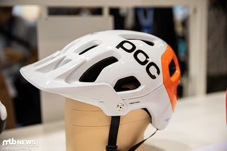 POC hat 2019 einen NFC-Chip in den Tectal-Helm integriert, der wichtige Informationen über den Träger enthält. POC hat 2019 einen NFC-Chip in den Tectal-Helm integriert, der wichtige Informationen über den Träger enthält.