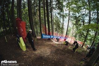 Das offene Steilstück ist die letzte wohl richtig anspruchsvolle Schlüsselstelle auf der Strecke in Les Gets