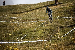 Schnelle Wiesenkurven auf Stage 3.