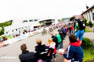 Nach dem Startschuss. Perrine Cluzel sprintet voraus