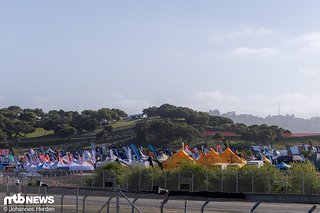 Zelte unter freiem Himmel: SOC ist eine Outdoor-Veranstaltung. Zelte unter freiem Himmel: SOC ist eine Outdoor-Veranstaltung.