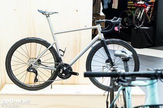 Auch kein MTB, aber das Rennrad, das uns auf der Show am besten gefallen hat. Einfach. Schön. Einfach schön!