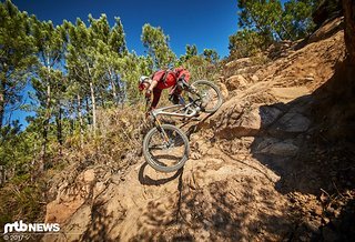 Wir waren in Portugal mit dabei und konnten das neue Hardcore-29er einem ersten Test unterziehen. Wir waren in Portugal mit dabei und konnten das neue Hardcore-29er einem ersten Test unterziehen.