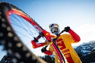 Krasser Typ: Fabio Wibmer mit dem Firecracker. Krasser Typ: Fabio Wibmer mit dem Firecracker.
