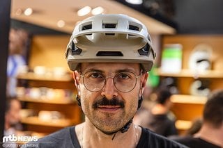 Mit dem Smith Payroll gibts einen Halbschalen-MTB-Helm für Trail bis Enduro.