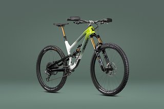 Das Arbeitsgerät der beiden schnellen Racer – das Radon Swoop in Teamlackierung.