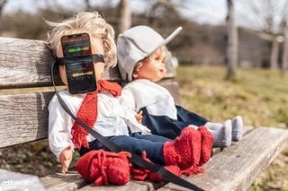 Im Mittelpunkt unseres Tests von Fahrradanhängern für Kinder stehen Max und Maxine