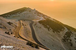 Am Morgen dieses Tages bin ich mit dem Rennrad hoch auf den legendären Mont Ventoux und habe mich dabei auch dank viel zu kleiner Kassette so gar nicht wie Pogacar gefühlt.
