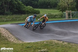 Breiter Lenker gleich viel Kontrolle. Breiter Lenker gleich viel Kontrolle.
