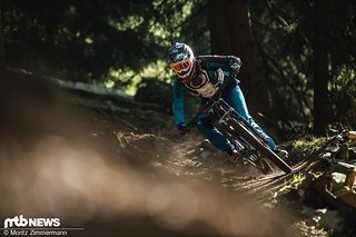 Bei schnell wechselnden Lichtbedingungen im Wald hatten wir Probleme mit dem roten Glas Bei schnell wechselnden Lichtbedingungen im Wald hatten wir Probleme mit dem roten Glas