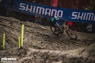 Als erster Junior musste Tyler Waite auf die Strecke gehen und nach seinem Run machte er es sich erstmal für eine lange Zeit im Hot Seat bequem.