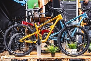 Dieses schönes Bike von Revel hatten wir schon einmal auf dem Sea Otter Festival gezeigt - hier noch einmal. Weils so schick ist!