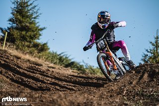 Derzeit findet parallel in Bellwald die Enduro-WM statt, doch Martin Maes ist jetzt ein Vollzeit-Downhiller