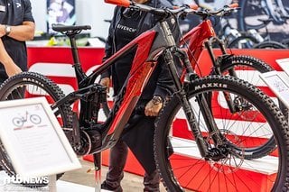 Das GasGas MXC4 ist ein Carbon-Bike mit SRAM Eagle Powertrain und 140 mm Federweg am Heck