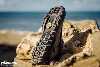 Die Michelin® Gummilaufsohle soll für viel Grip neben dem Bike sorgen Die Michelin® Gummilaufsohle soll für viel Grip neben dem Bike sorgen
