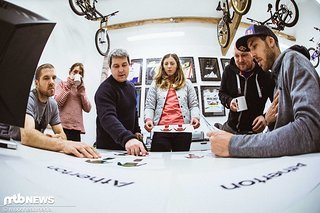 Den Traum, irgendwann mal eine eigene Bike-Firma zu gründen, hatten die Athertons schon lange Den Traum, irgendwann mal eine eigene Bike-Firma zu gründen, hatten die Athertons schon lange