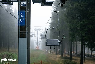 Da ein Downhill-Rennen 2020 ja schon ein richtig besonderer Anlass ist, könnte doch mal die Sonne scheinen.
