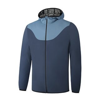 Die Nagano Allround-Jacke gibt es in drei Farben und kostet 159,95 €.